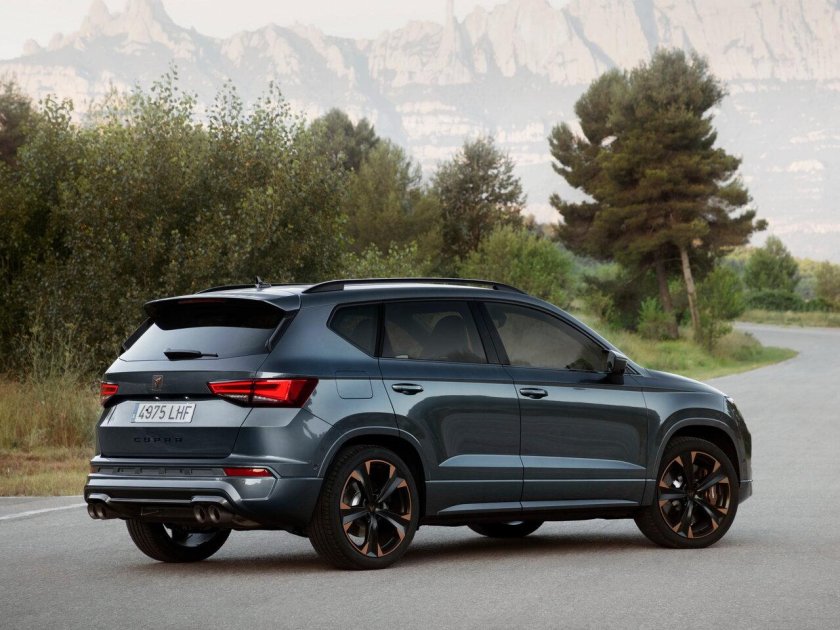 Машина Cupra Ateca