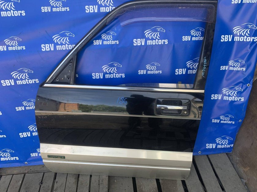 Дверь левая