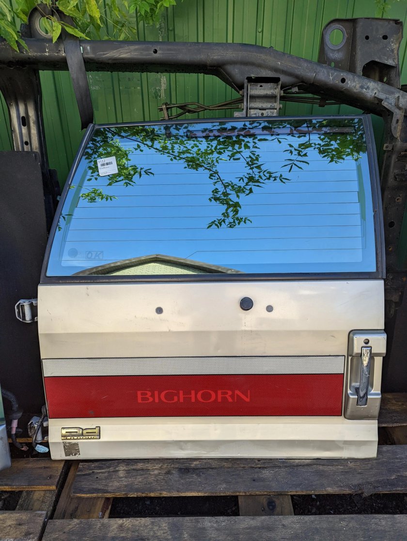 Террано 1 крышка багажника