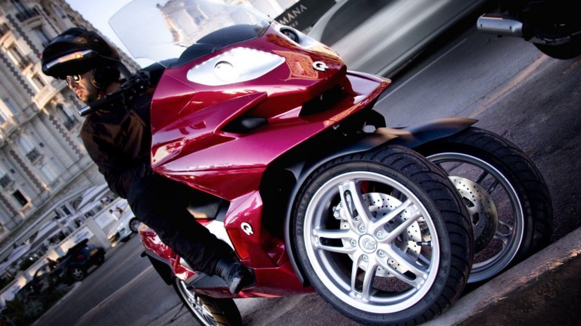 Скутер Quadro 4d