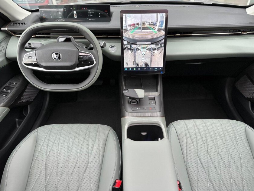 Changan Lamore фото салона