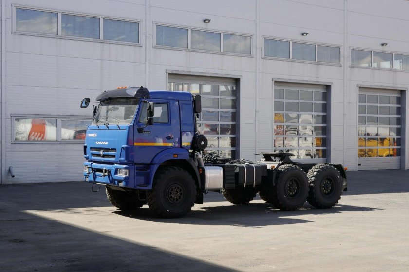 Седельный тягач КАМАЗ 53504