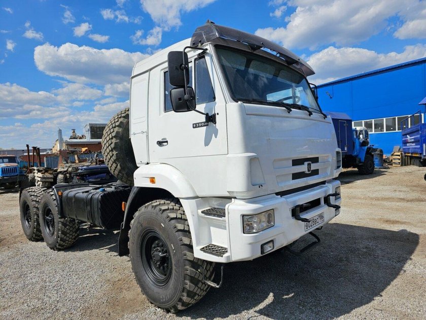 Седельный тягач камаз