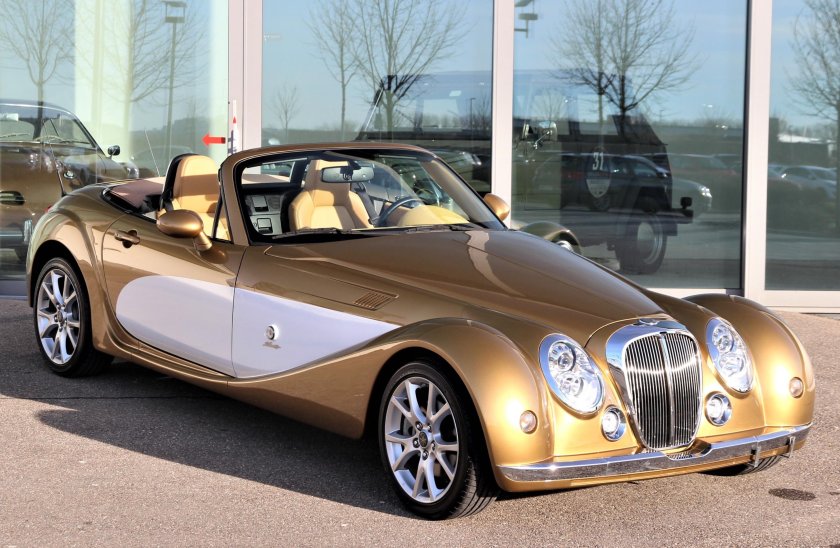 Mitsuoka himiko roadster