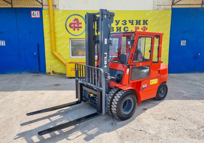 Вилочный погрузчик ЧЗА 40912-01