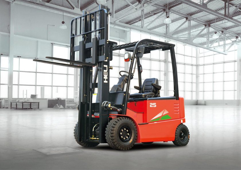 Погрузчик вилочный Heli 15