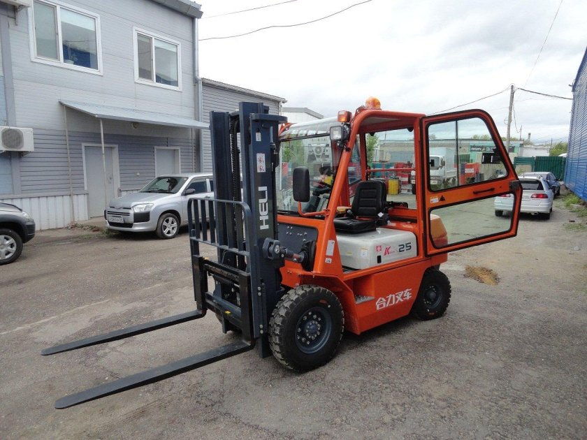 Heli погрузчик вилочный cpcd25