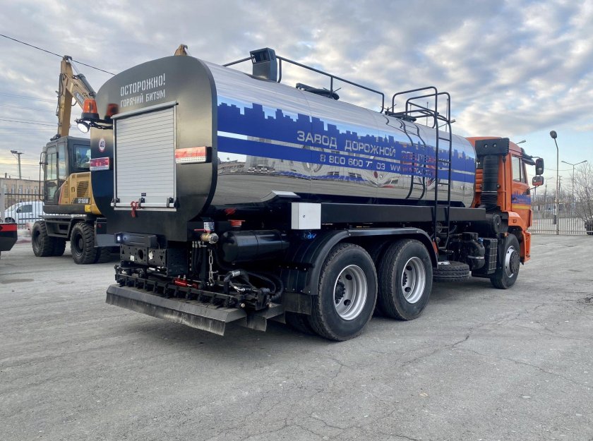 Гудронатор на базе камаз