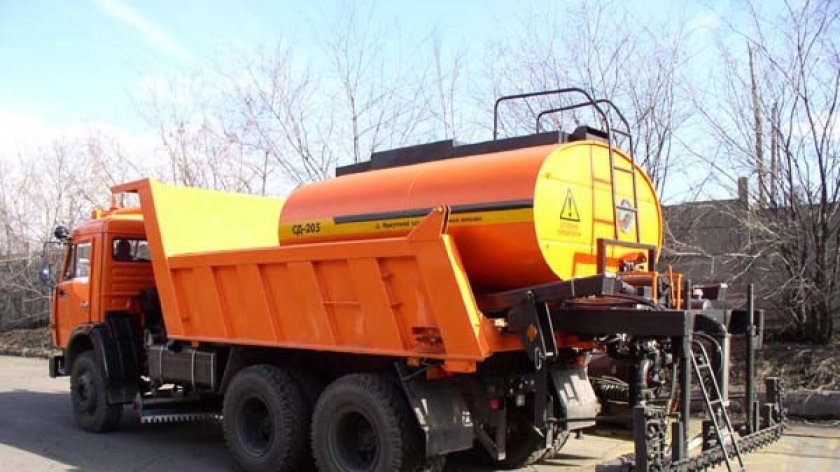 АС-2000п гудронатор