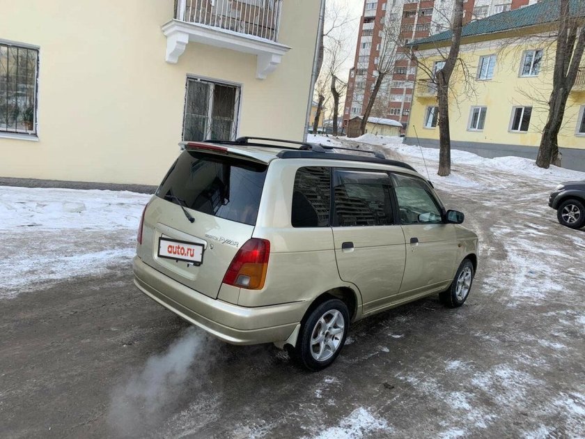 Daihatsu pyzar 1997