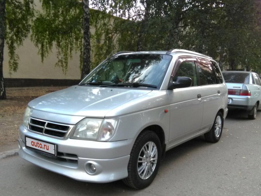 Daihatsu Pyzar, 1996