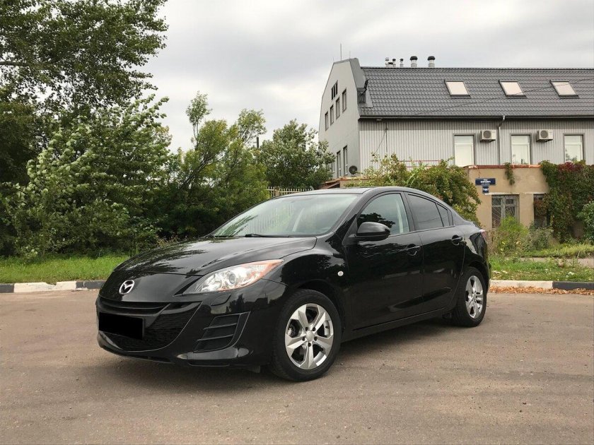 Мазда 3 2011 черная