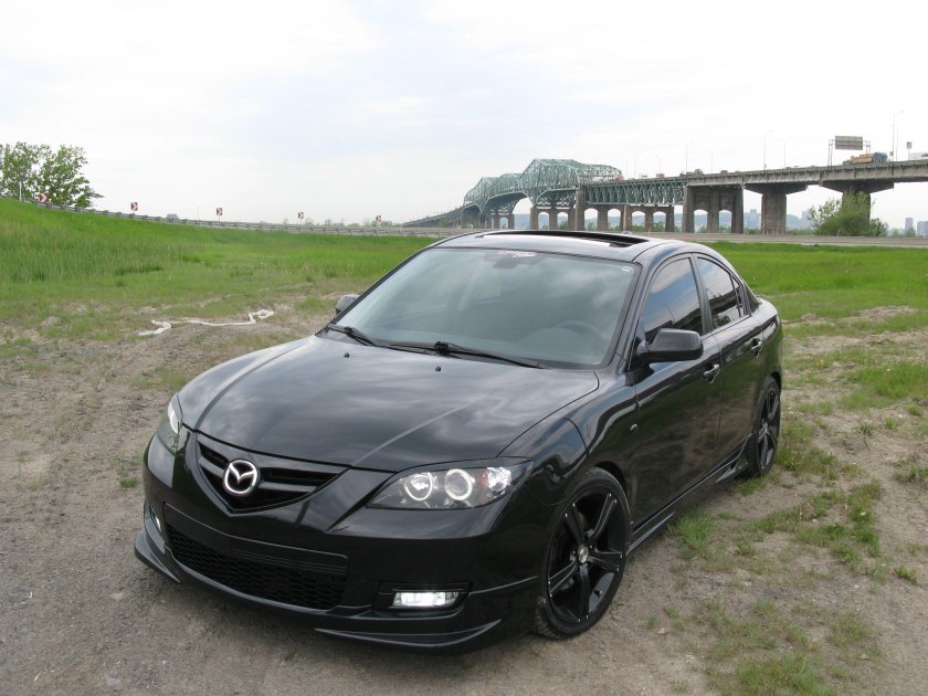 Mazda 3 BK седан черная