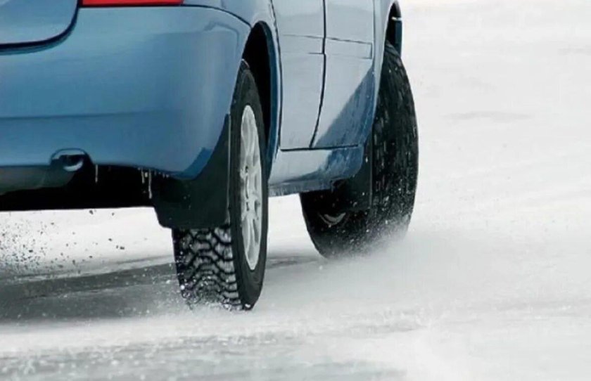 Гололед машина