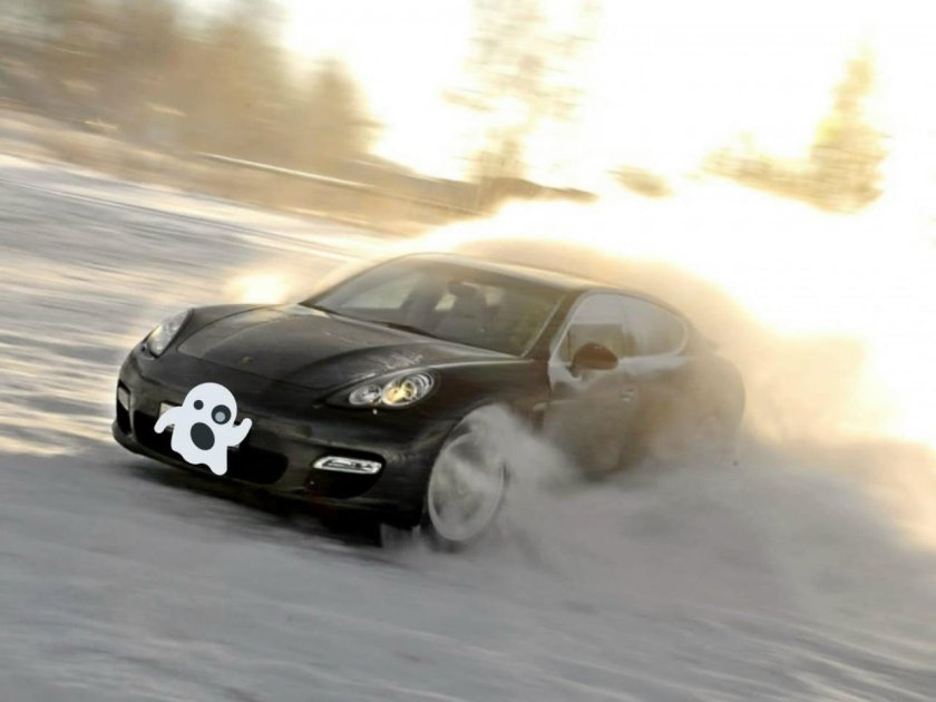 Машина в заносе