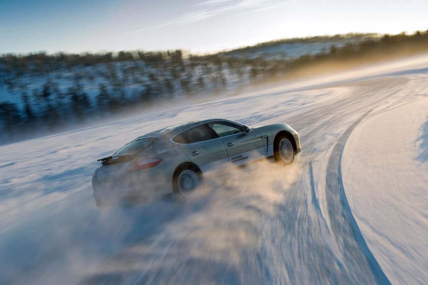 Порше Панамера дрифт