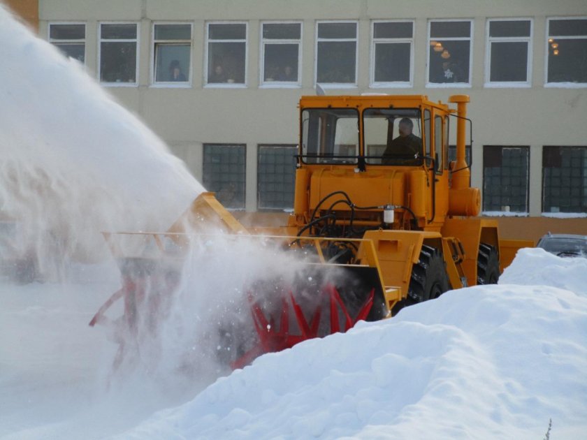 Снегоочиститель фрезерно-роторный СФР-1