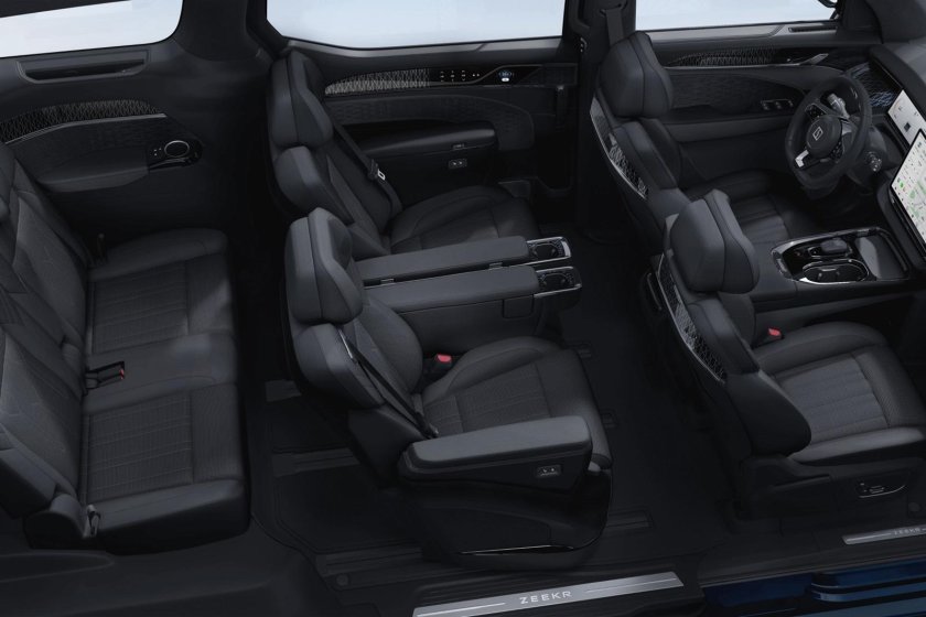 Минивэн zeekr 009