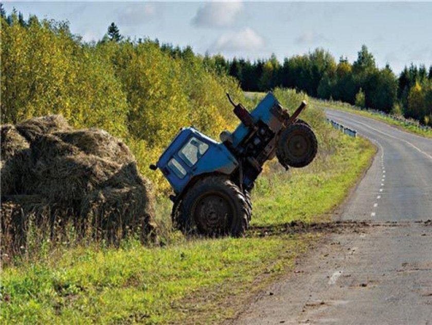 Трактор и тракторист