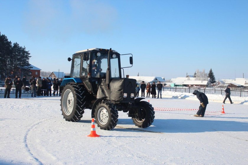 Вождение трактора