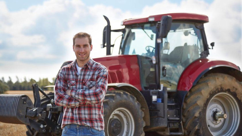 Тракторист Сергей Корнеев