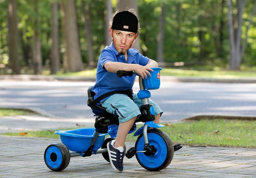 Трехколесный велосипед для детей