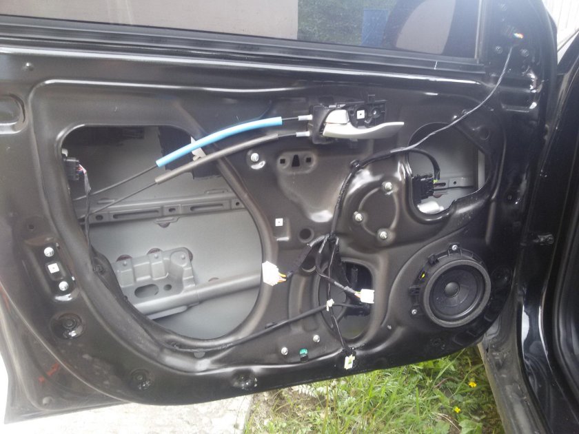 Киа Рио 4 водительская дверь