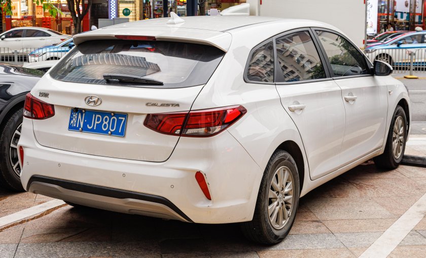 Hyundai solaris универсал
