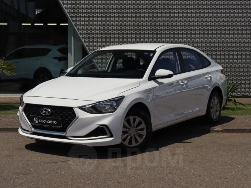 Hyundai Sonata 2017 — 2019 VII Рестайлинг белый