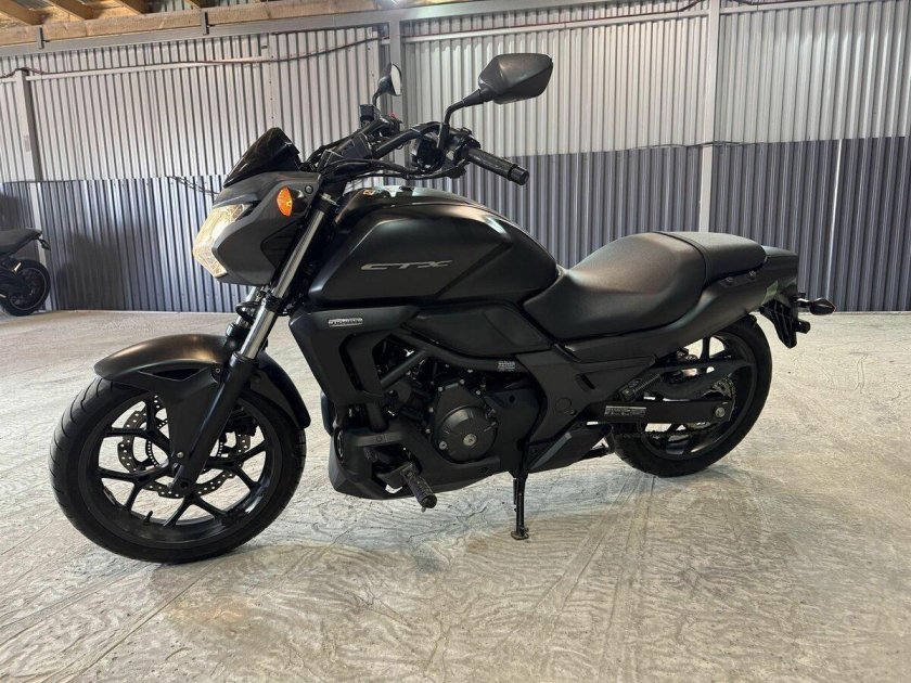 Honda ctx 700