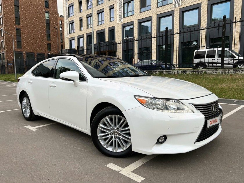 Лексус ЕС 350 2014