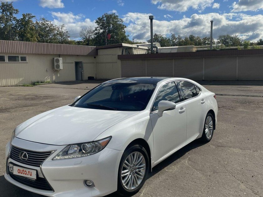 Лексус седан 2014