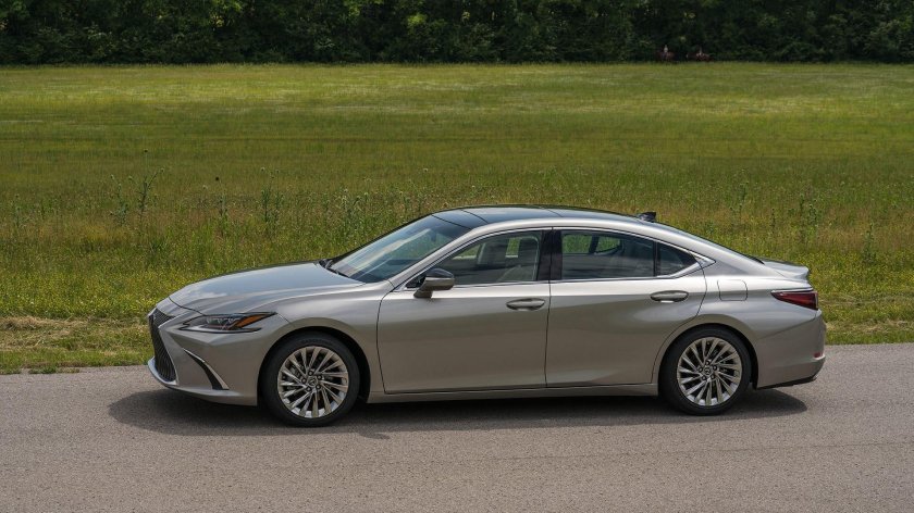 Lexus es 350 2021