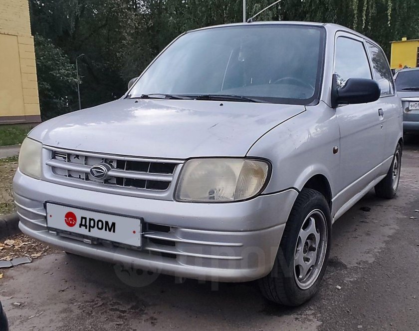 Daihatsu 2000