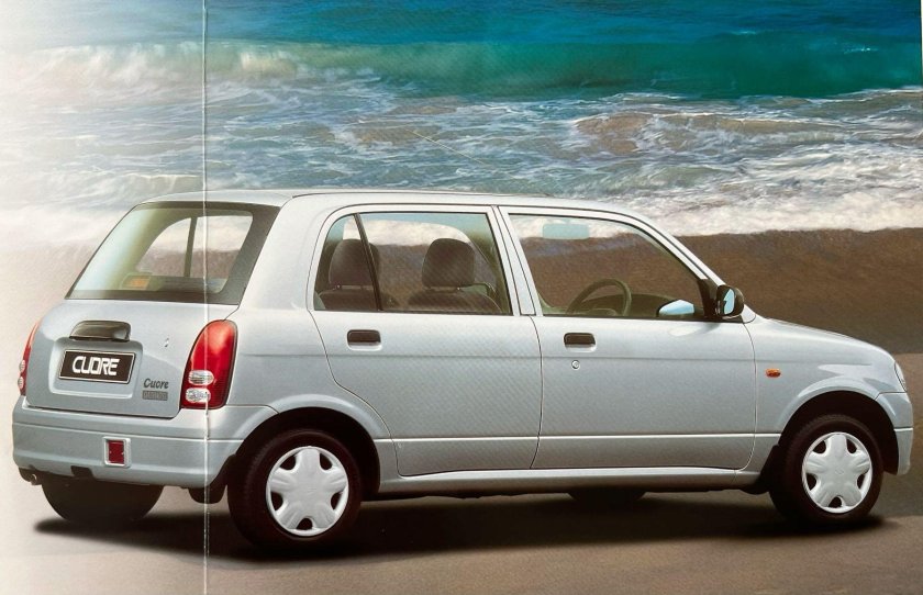 Daihatsu mira gino 1 поколение