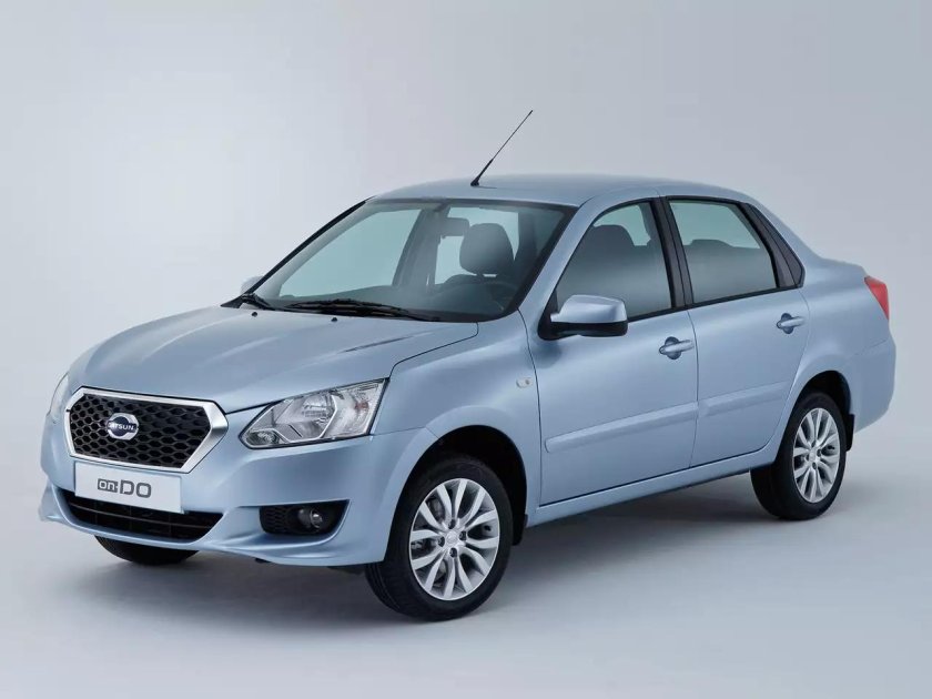 Дацун седан