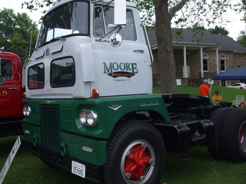 Грузовик International Harvester Sightliner aco