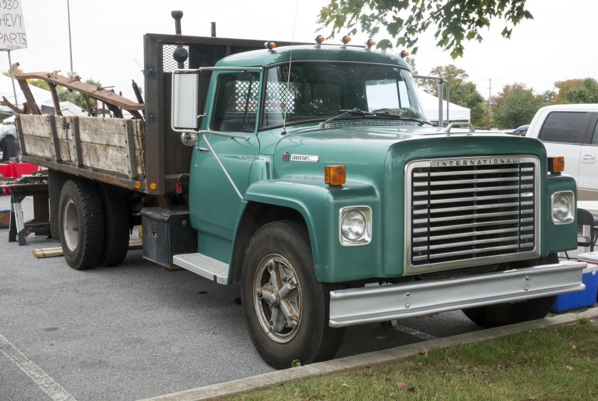 International Loadstar 1600