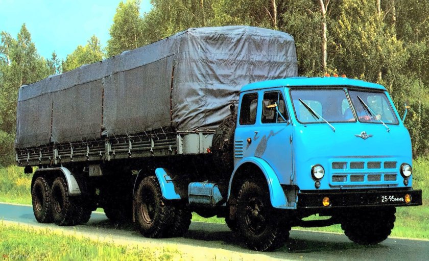 Грузовик маз 500