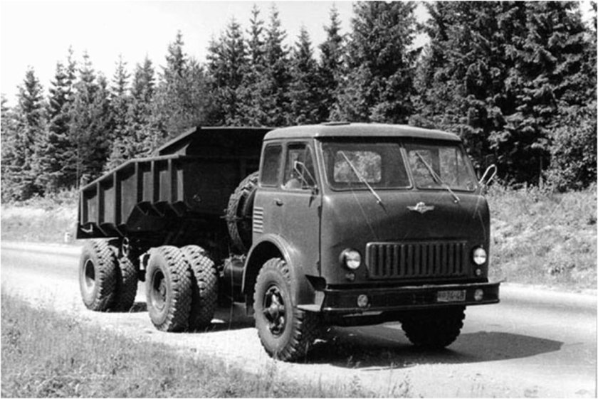 МАЗ 500 седельный тягач