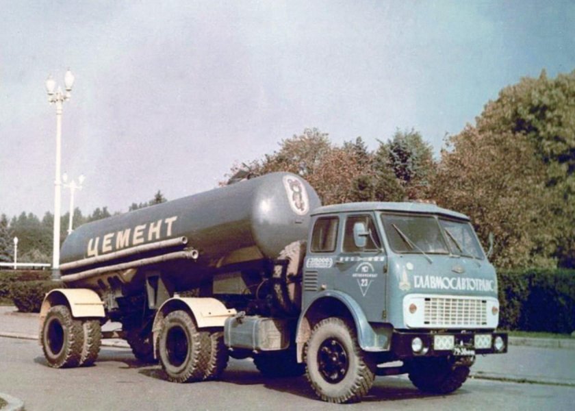 МАЗ 504 тягач