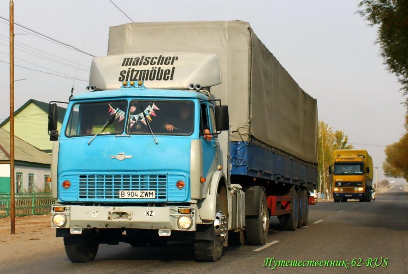 МАЗ 500 седельный тягач