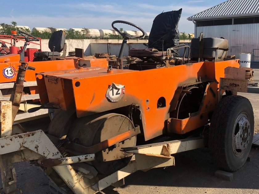 Каток дорожный ду-47мс