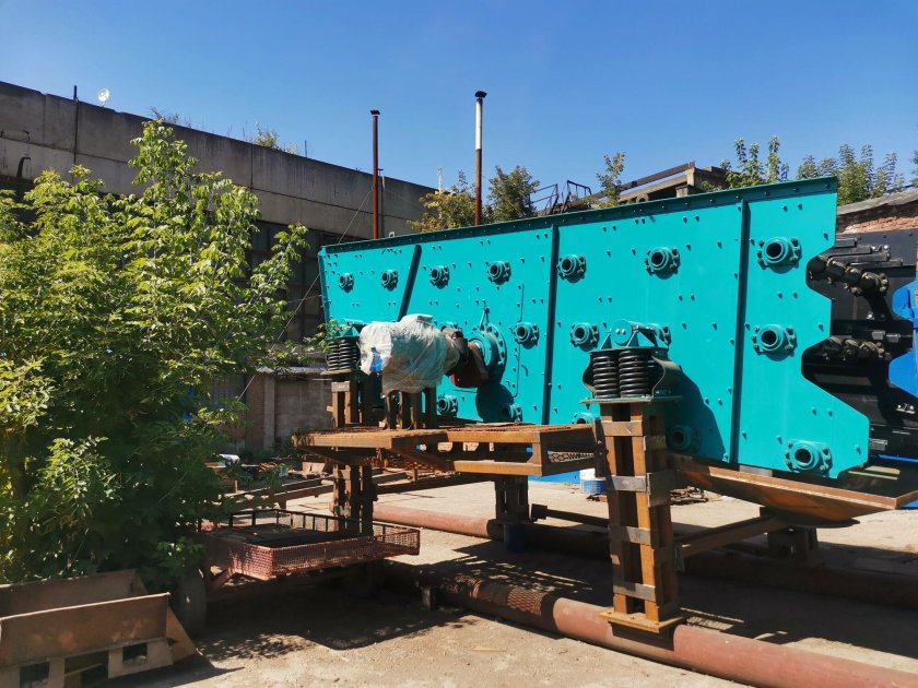 Инерционный грохот гит-52