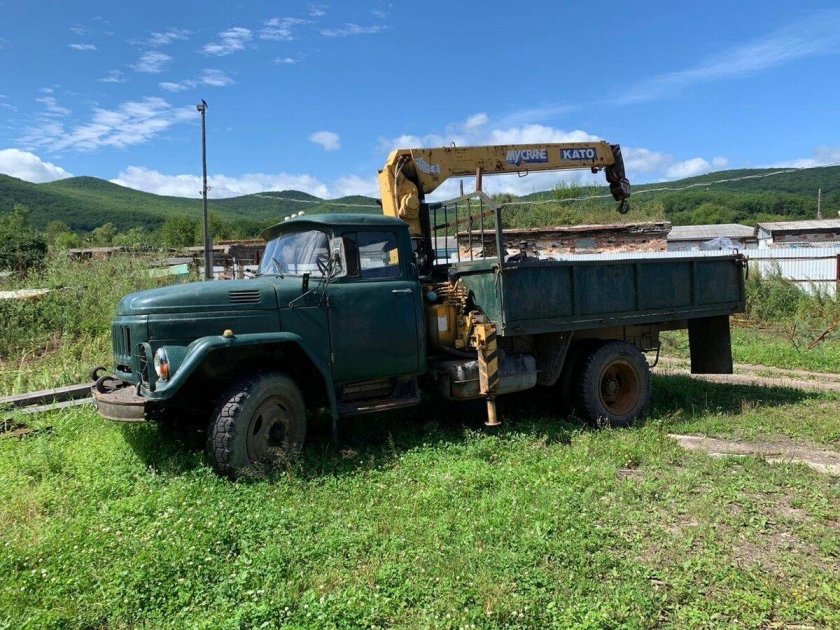 Зил 131 с манипулятором