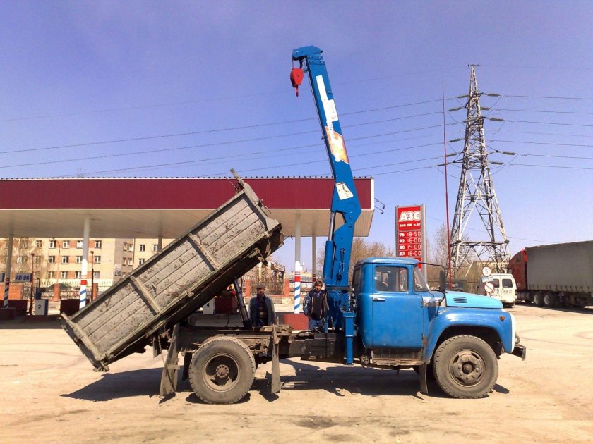 ЗИЛ 133 С КМУ