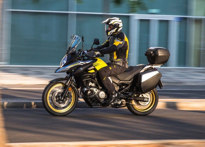 Suzuki v Storm 650