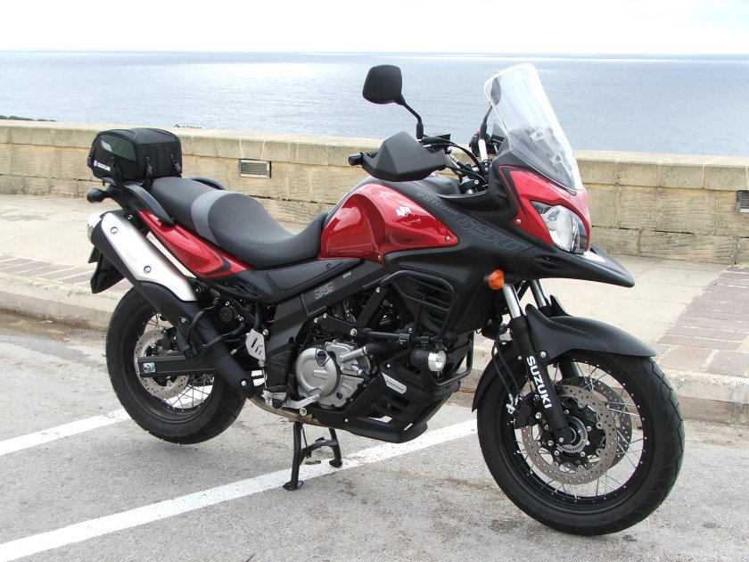 Сузуки v Strom 650