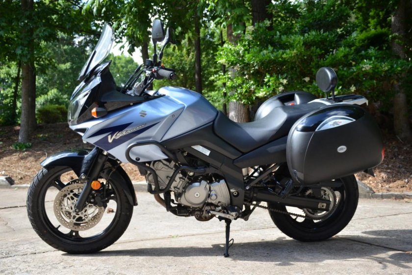Suzuki v Strom 650 2006