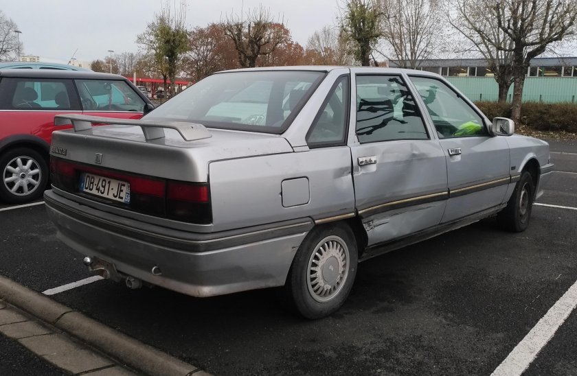 Рено 21 хэтчбек